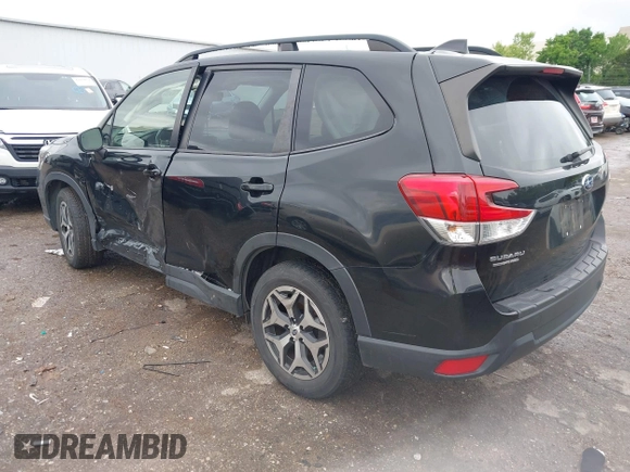 2021 Subaru Forester Premium with VIN JF2SKAJC7MH565601, listed as a IAAI auction lot 42202360 with 85,792 mi miles and . Bid and sale history available at DreamBid. Image 3.
