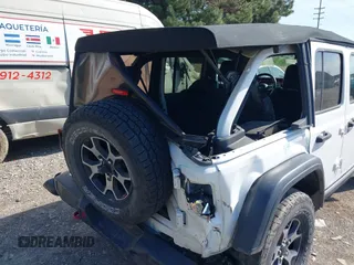 2019 Jeep Wrangler Unlimited Rubicon с VIN 1C4HJXFN5KW601223, выставлен на аукционе IAAI как лот 42118985 с пробегом 81 259 миль миль и . История ставок и продаж доступна на DreamBid. Изображение 6.
