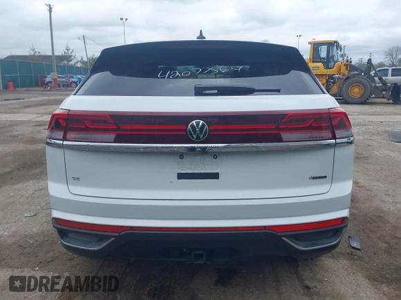 2024 Volkswagen Atlas SE с VIN 1V2HE2CAXRC235388, выставлен на аукционе IAAI как лот 42077564 с пробегом 18 582 миль миль и . История ставок и продаж доступна на DreamBid. Изображение 16.