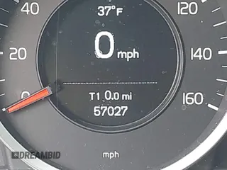 2017 Volvo S60 Dynamic with VIN YV126MFL4H2430687, listed as a IAAI auction lot 41577059 with 57,027 mi miles. Bid and sale history available at carsss.com. Image 16.