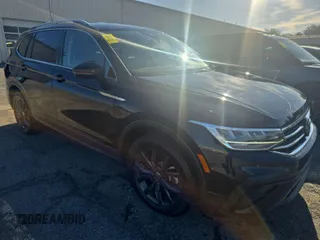 2024 Volkswagen Tiguan SE with VIN 3VV3B7AXXRM097540, listed as a IAAI auction lot 42809080 with 25,390 mi miles and . Bid and sale history available at DreamBid. Image 20.