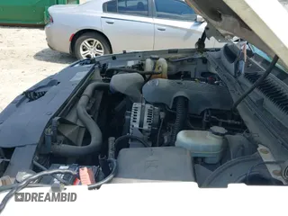 2005 Chevrolet Silverado 1500 Z71 with VIN 1GCEK14T75E235791, listed as a IAAI auction lot 42665984 with 124,449 mi miles and . Bid and sale history available at DreamBid. Image 12.