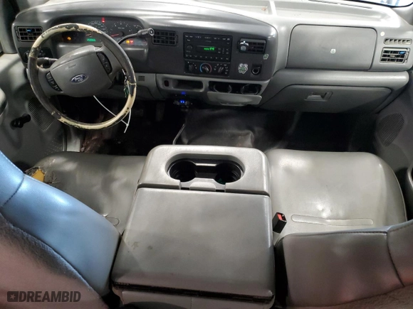 2003 Ford Super Duty F-250 XL with VIN 1FTNW21LX3ED26694, listed as a Copart auction lot 85975944 with 253,392 mi miles and Non Repairable. Bid and sale history available at carsss.com. Image 8.