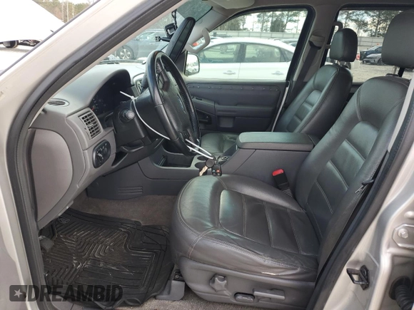 2003 Ford Explorer XLT с VIN 1FMZU63K43UC76671, выставлен на аукционе Copart как лот 42150405 с пробегом 200 728 миль миль и Списание • Salvage title. История ставок и продаж доступна на DreamBid. Изображение 7.