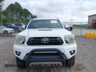 2013 Toyota Tacoma PreRunner z VIN 5TFKU4HN6DX003129, wystawiony jako IAAI lot #42190939 z przebiegiem 206 404 mil mil oraz . Historia ofert i sprzedaży dostępna na DreamBid. Obrazek 12.