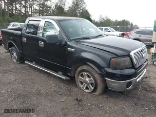 2007 Ford F-150 XLT with VIN 1FTRW12W87KB31690, listed as a IAAI auction lot 41127323 with 275,386 mi miles. Bid and sale history available at carsss.com. Image 1.