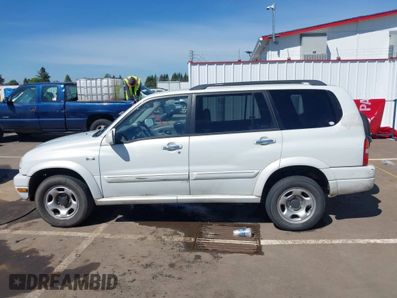2002 Suzuki XL7 Standard with VIN JS3TX92V324125187, listed as a IAAI auction lot 42195273 with 243,050 mi miles and . Bid and sale history available at DreamBid. Image 14.