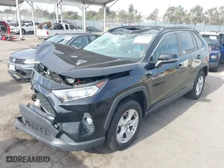 2019 Toyota RAV4 XLE with VIN JTMW1RFV0KD513744, listed as a IAAI auction lot 41252666 with NaN miles. Bid and sale history available at carsss.com. Image 17.