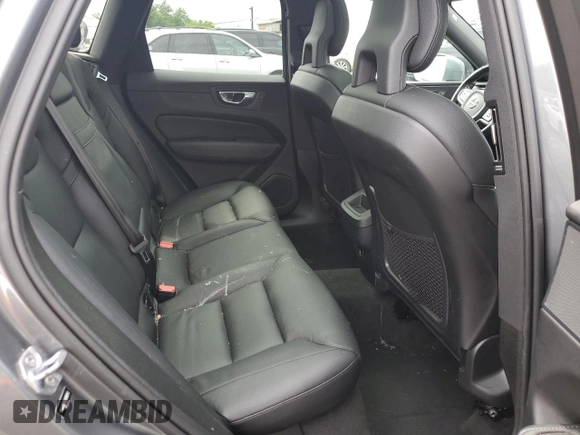 2018 Volvo XC60 Momentum with VIN YV4A22RK5J1018243, listed as a Copart auction lot 59377425 with 71,917 mi miles and Salvage title. Bid and sale history available at DreamBid. Image 11.