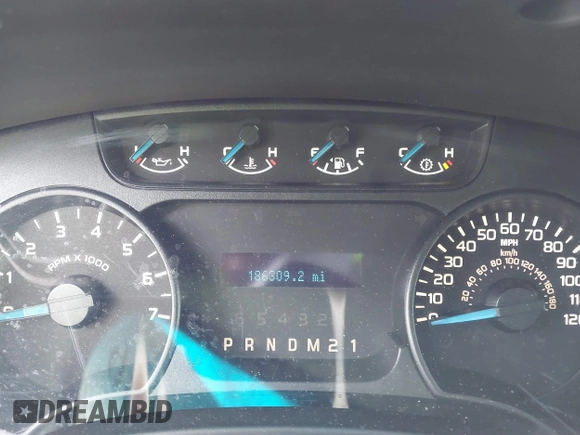 2013 Ford F-150 XL with VIN 1FTFX1CF9DKG19444, listed as a IAAI auction lot 41460656 with 186,309 mi miles. Bid and sale history available at carsss.com. Image 7.
