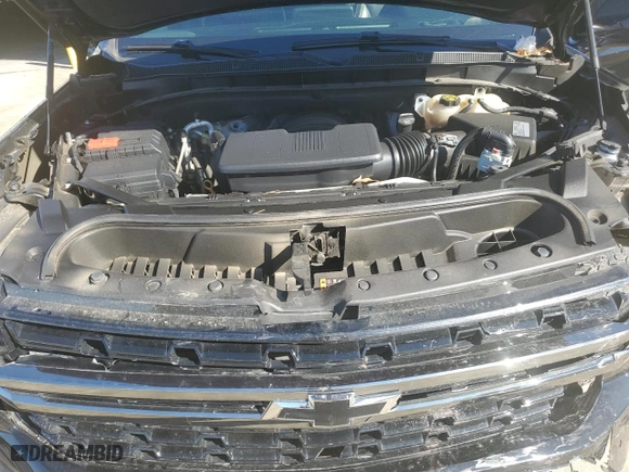 2021 Chevrolet Suburban Z71 with VIN 1GNSKDKD2MR165986, listed as a Copart auction lot 43536745 with NaN miles and Salvage Title. Bid and sale history available at carsss.com. Image 13.
