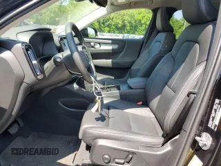 2024 Volvo XC40 Plus Dark Theme with VIN YV4L12UL0R2206363, listed as a Copart auction lot 58805295 with 4,482 mi miles and Salvage title. Bid and sale history available at DreamBid. Image 7.