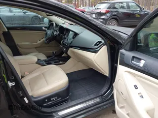 2016 Kia Cadenza Premium with VIN KNALN4D72G5209540, listed as a IAAI auction lot 41047117 with 70,226 mi miles. Bid and sale history available at carsss.com. Image 5.