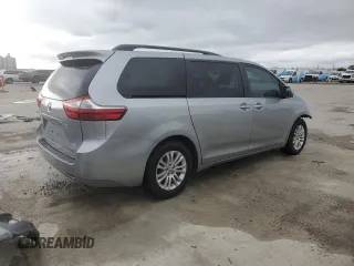 2017 Toyota Sienna XLE Auto Access Seat with VIN 5TDYZ3DC5HS836006, listed as a Copart auction lot 51231435 with 63,342 mi miles and Salvage Title. Bid and sale history available at DreamBid. Image 3.
