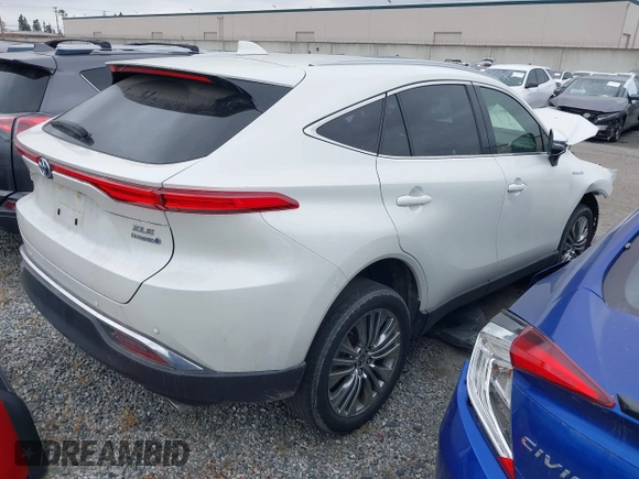 2021 Toyota Venza LE with VIN JTEAAAAH9MJ069812, listed as a IAAI auction lot 41885024 with Not Provided miles and . Bid and sale history available at carsss.com. Image 4.