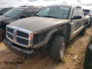 2006 Dodge Dakota SLT with VIN 1D7HE48K76S635382, listed as a Copart auction lot 53632235 with 155,750 mi miles and Salvage Title. Bid and sale history available at DreamBid. Image 1.