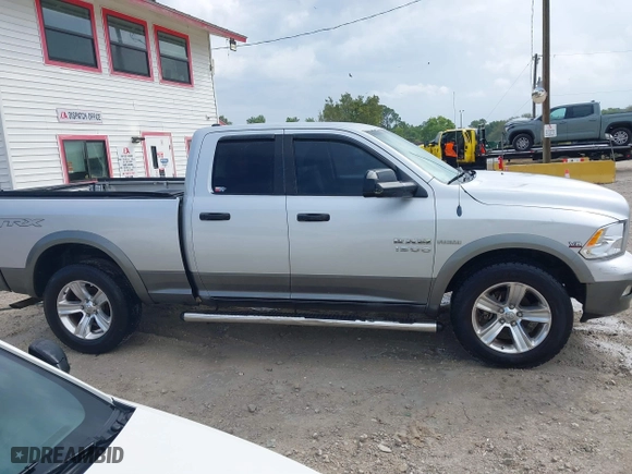 2010 Dodge Ram 1500 SLT with VIN 1D7RB1GT6AS112613, listed as a IAAI auction lot 41641379 with 339,601 mi miles. Bid and sale history available at carsss.com. Image 13.