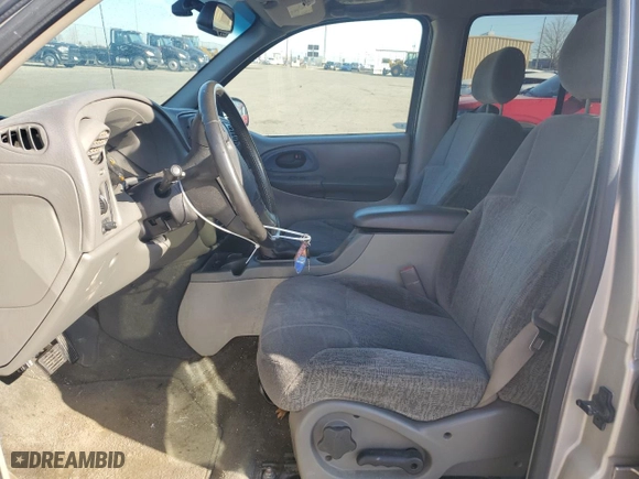 2004 Chevrolet TrailBlazer LT with VIN 1GNDT13S842206986, listed as a Copart auction lot 47850095 with 181,080 mi miles and Salvage Title. Bid and sale history available at carsss.com. Image 7.