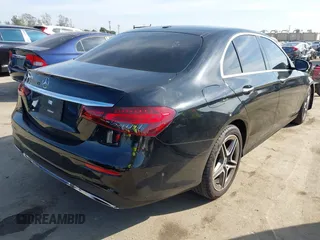 2022 Mercedes-Benz E-Class E 350 with VIN W1KZF8DBXNB080246, listed as a IAAI auction lot 41597696 with 35,350 mi miles. Bid and sale history available at carsss.com. Image 4.