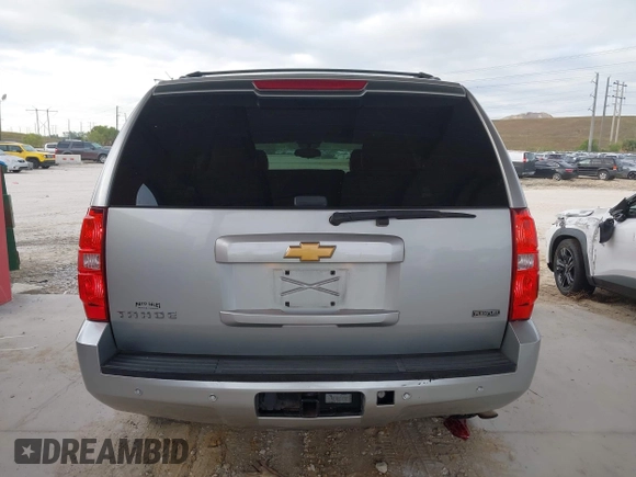 2012 Chevrolet Tahoe LT z VIN 1GNSCBE03CR144606, wystawiony jako IAAI lot #42005433 z przebiegiem 193 386 mil mil oraz . Historia ofert i sprzedaży dostępna na DreamBid. Obrazek 16.