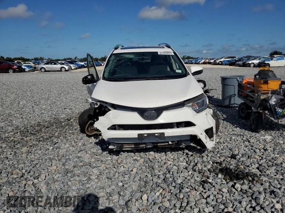 2016 Toyota RAV4 XLE with VIN JTMRFREV3GJ102721, listed as a Copart auction lot 62489055 with 111 mi miles and Salvage title. Bid and sale history available at DreamBid. Image 5.
