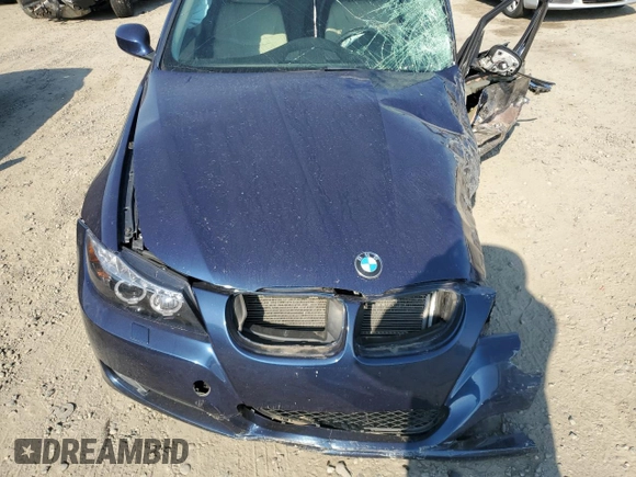 2011 BMW 3 Series 328i xDrive with VIN WBAPK7C52BF085932, listed as a Copart auction lot 43279515 with 0 mi miles and Salvage Title. Bid and sale history available at carsss.com. Image 12.