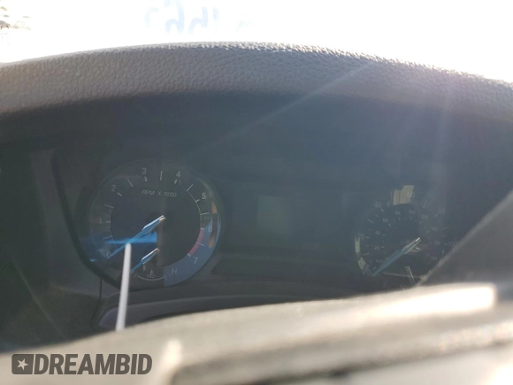 2015 Ford Expedition XL with VIN 1FMJU1FT8FEF44964, listed as a Copart auction lot 53561175 with Not provided miles and Salvage title. Bid and sale history available at DreamBid. Image 9.