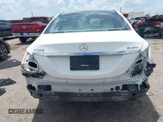 2015 Mercedes-Benz C 300 Luxury with VIN 55SWF4KB9FU041010, listed as a IAAI auction lot 42552629 with 137,001 mi miles and . Bid and sale history available at DreamBid. Image 16.