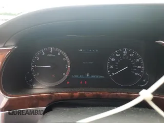 2015 Hyundai Equus Signature z VIN KMHGH4JH6FU098564, wystawiony jako Copart lot #60137525 z przebiegiem 130 144 mil mil oraz Szkoda całkowita • Salvage title. Historia ofert i sprzedaży dostępna na DreamBid. Obrazek 9.