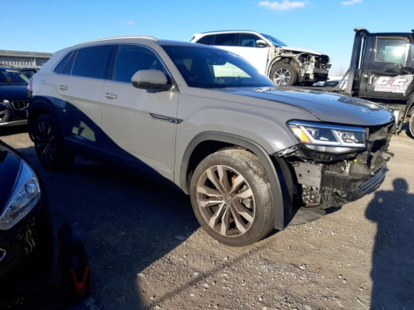 2020 Volkswagen Atlas Cross Sport 3.6L V6 SEL Premium R-Line with VIN 1V2TE2CA6LC229444, listed as a Copart auction lot 41933825 with 48,143 mi miles and Salvage Title. Bid and sale history available at carsss.com. Image 4.