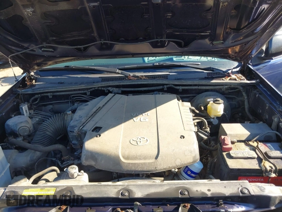 2013 Toyota Tacoma with VIN 3TMMU4FN4DM052928, listed as a IAAI auction lot 40846879 with 113,928 mi miles. Bid and sale history available at carsss.com. Image 10.