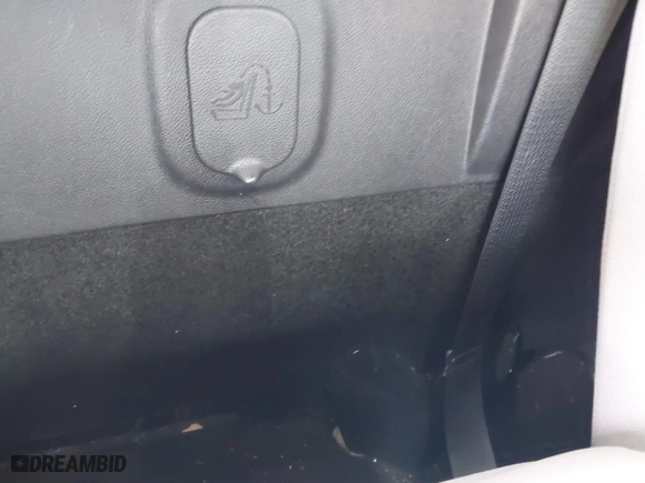 2018 Chevrolet Silverado 1500 Work Truck with VIN 1GCNCNEH3JZ336487, listed as a IAAI auction lot 41759351 with 93,111 mi miles. Bid and sale history available at carsss.com. Image 8.