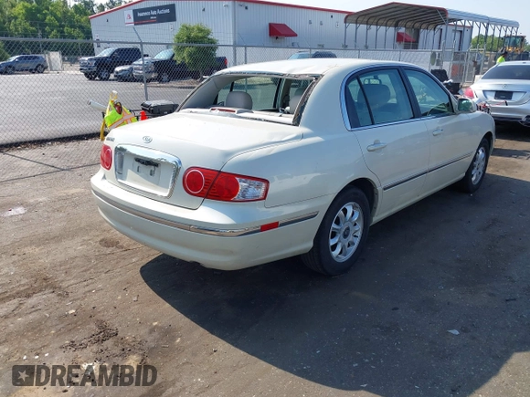 2004 Kia Amanti z VIN KNALD124145015796, wystawiony jako IAAI lot #42308909 z przebiegiem 111 156 mil mil oraz . Historia ofert i sprzedaży dostępna na DreamBid. Obrazek 4.
