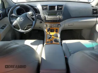2008 Toyota Highlander Limited z VIN JTEEW44A082015267, wystawiony jako Copart lot #55153565 z przebiegiem 320 896 mil mil oraz Nie do naprawy • Non repairable. Historia ofert i sprzedaży dostępna na DreamBid. Obrazek 8.