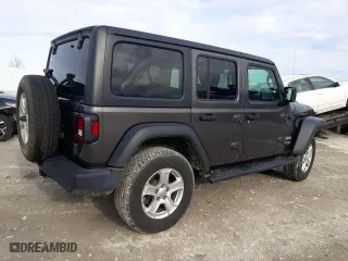 2018 Jeep Wrangler Unlimited Sport S with VIN 1C4HJXDG9JW135668, listed as a Copart auction lot 45113785 with 97,538 mi miles and Salvage Title. Bid and sale history available at carsss.com. Image 3.