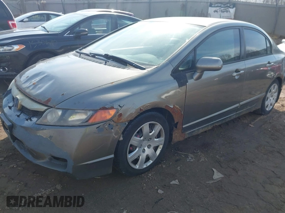 2006 Honda Civic LX z VIN 1HGFA16556L053589, wystawiony jako IAAI lot #41711938 z przebiegiem 230 523 mil mil oraz . Historia ofert i sprzedaży dostępna na DreamBid. Obrazek 2.