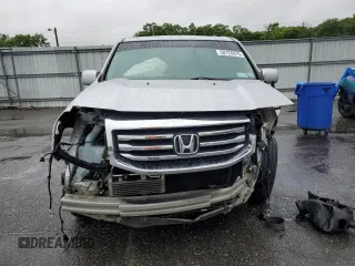 2013 Honda Pilot Touring z VIN 5FNYF4H99DB083396, wystawiony jako Copart lot #58728975 z przebiegiem Nie podano mil oraz Czysty tytuł • Clean title. Historia ofert i sprzedaży dostępna na DreamBid. Obrazek 5.