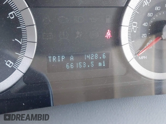 2008 Ford Escape XLT with VIN 1FMCU93198KD32038, listed as a IAAI auction lot 38925724 with 66,153 mi miles. Bid and sale history available at carsss.com. Image 7.