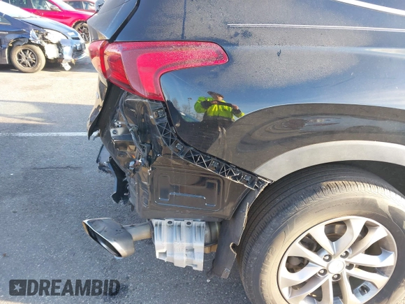 2020 Hyundai Santa Fe SEL with VIN 5NMS3CAD1LH181245, listed as a IAAI auction lot 40952542 with 61,382 mi miles and . Bid and sale history available at DreamBid. Image 6.