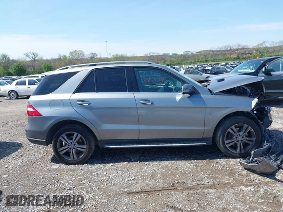 2012 Mercedes-Benz M ML 350 with VIN 4JGDA5HB3CA029777, listed as a IAAI auction lot 41905904 with 64,588 mi miles. Bid and sale history available at carsss.com. Image 14.