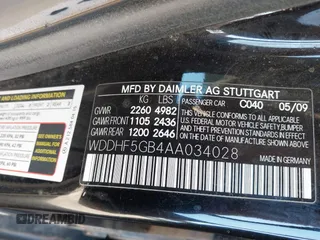 2010 Mercedes-Benz E-Class E 350 Luxury with VIN WDDHF5GB4AA034028, listed as a IAAI auction lot 42044612 with 202,113 mi miles. Bid and sale history available at carsss.com. Image 9.