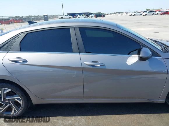 2024 Hyundai Elantra Limited с VIN KMHLP4DG1RU819415, выставлен на аукционе IAAI как лот 42027984 с пробегом 13 884 миль миль и . История ставок и продаж доступна на DreamBid. Изображение 14.