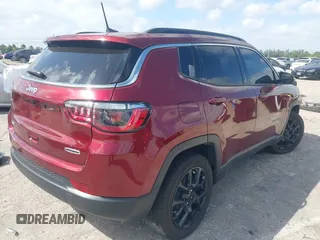 2022 Jeep Compass Latitude Lux с VIN 3C4NJDFBXNT129800, выставлен на аукционе IAAI как лот 42108134 с пробегом 69 720 миль миль и . История ставок и продаж доступна на DreamBid. Изображение 4.