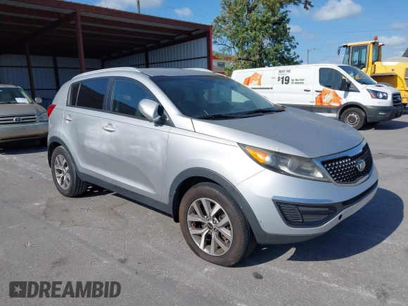 2015 Kia Sportage LX with VIN KNDPB3ACXF7791978, listed as a IAAI auction lot 42131383 with 140,533 mi miles and . Bid and sale history available at carsss.com. Image 1.