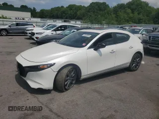 2021 Mazda Mazda3 Hatchback Preferred with VIN JM1BPBLL7M1344771, listed as a Copart auction lot 59909064 with 0 mi miles and Non Repairable. Bid and sale history available at carsss.com. Image 1.