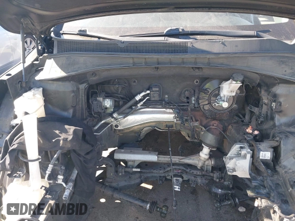 2019 Kia Sorento L with VIN 5XYPG4A33KG458915, listed as a IAAI auction lot 41377921 with Not Provided miles and . Bid and sale history available at carsss.com. Image 10.