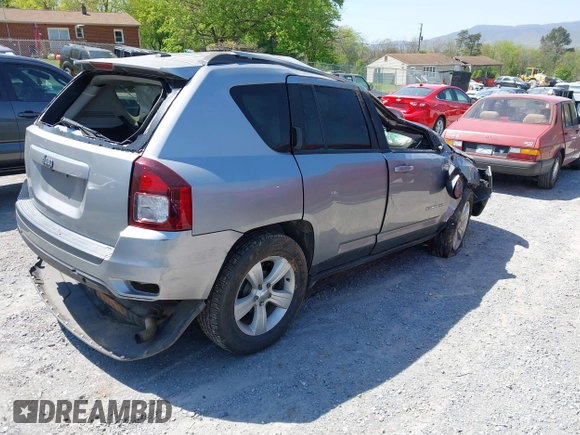 2017 Jeep Compass Sport с VIN 1C4NJCBA7HD124149, выставлен на аукционе IAAI как лот 42050822 с пробегом 137 354 миль миль и . История ставок и продаж доступна на DreamBid. Изображение 4.