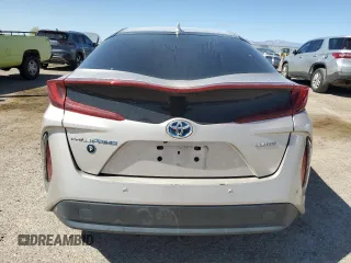2020 Toyota Prius LE z VIN JTDKARFPXL3124035, wystawiony jako Copart lot #53996215 z przebiegiem Nie podano mil oraz Szkoda całkowita • Salvage title. Historia ofert i sprzedaży dostępna na DreamBid. Obrazek 6.