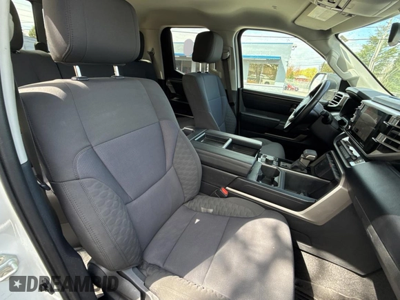 2022 Toyota Tundra SR5 with VIN 5TFLA5GD2NX001679, listed as a Copart auction lot 53191915 with 6,814 mi miles and Salvage title. Bid and sale history available at DreamBid. Image 5.