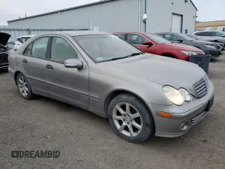 2005 Mercedes-Benz C 240 with VIN WDBRF81J75F611609, listed as a Copart auction lot 87253094 with 242,416 mi miles and Clean Title. Bid and sale history available at DreamBid. Image 4.